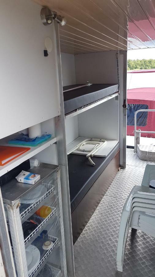 Hausboot Krakow Am See Forelle 1 Und 2 מראה חיצוני תמונה